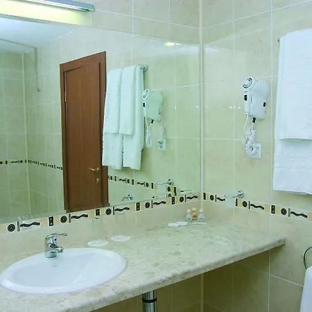 Hotel Tiva Del Mar